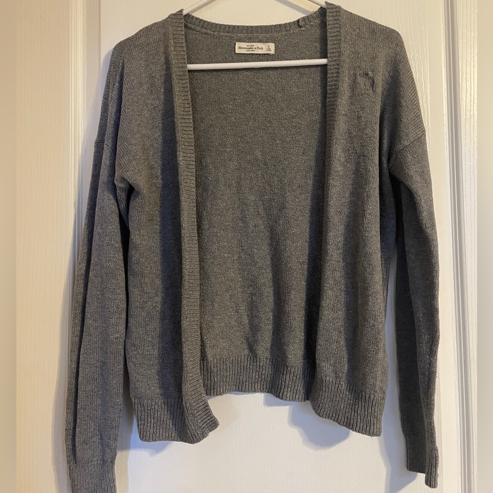 Abercrombie & Fitch Cardigan Womens Small Gray Open Front Moose Logo Preppy